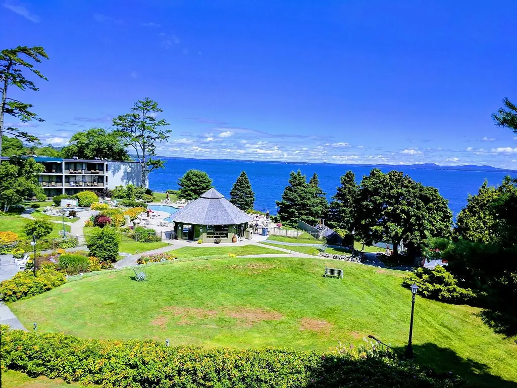 Bar Harbor Regency Holiday Inn — снимка 3 от 6