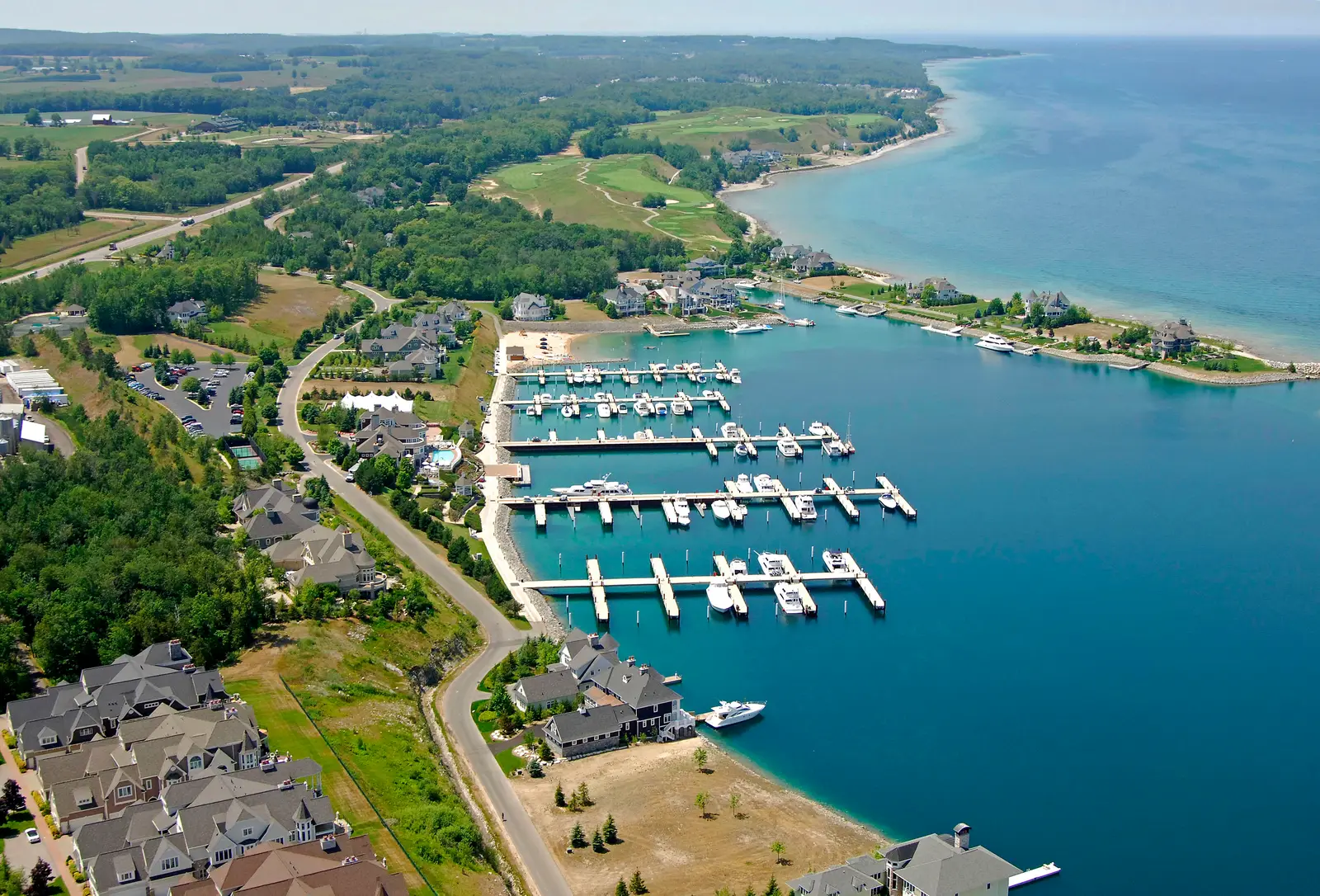 Bay Harbor Yacht Club — снимка 3 от 4