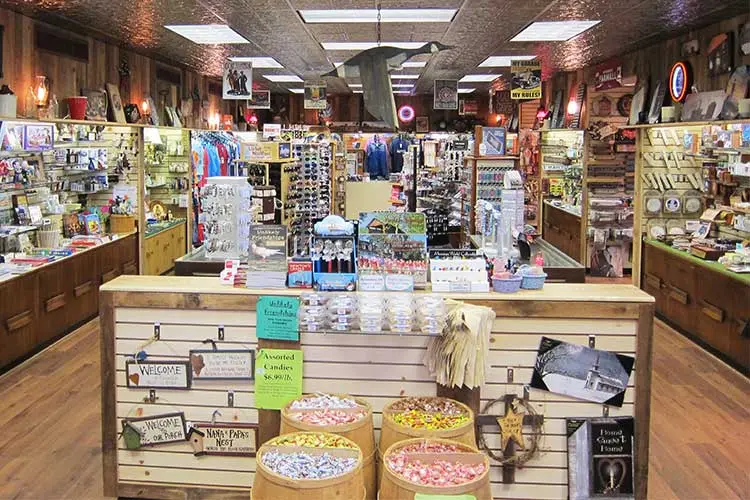 Wallace & Sons General Store — снимка 2 от 4