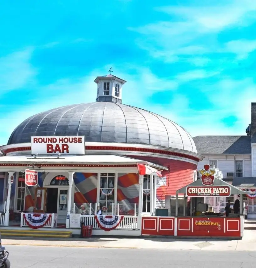 The Round House Bar