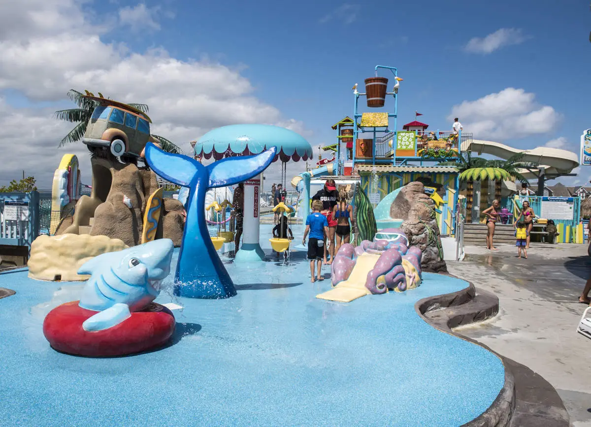 Thundering Surf Waterpark — снимка 3 от 5