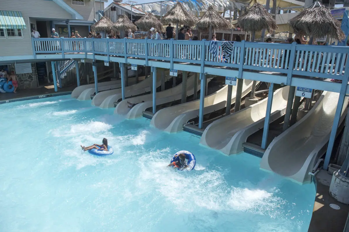 Thundering Surf Waterpark — снимка 5 от 5