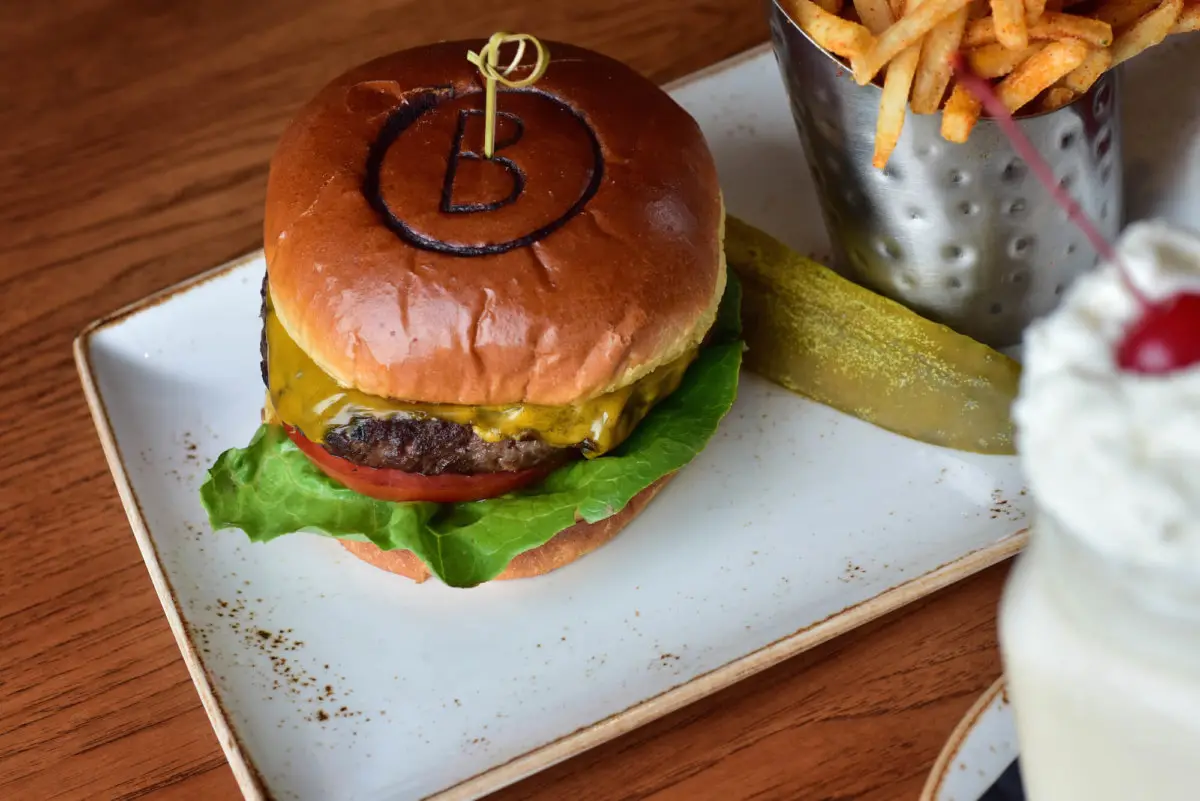 B Lux Restaurant — снимка 5 от 7