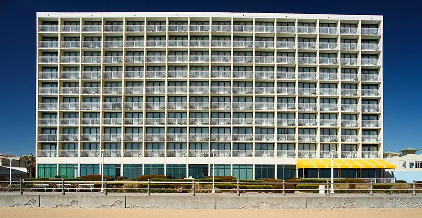 Holiday Inn Express & Suites — снимка 5 от 5