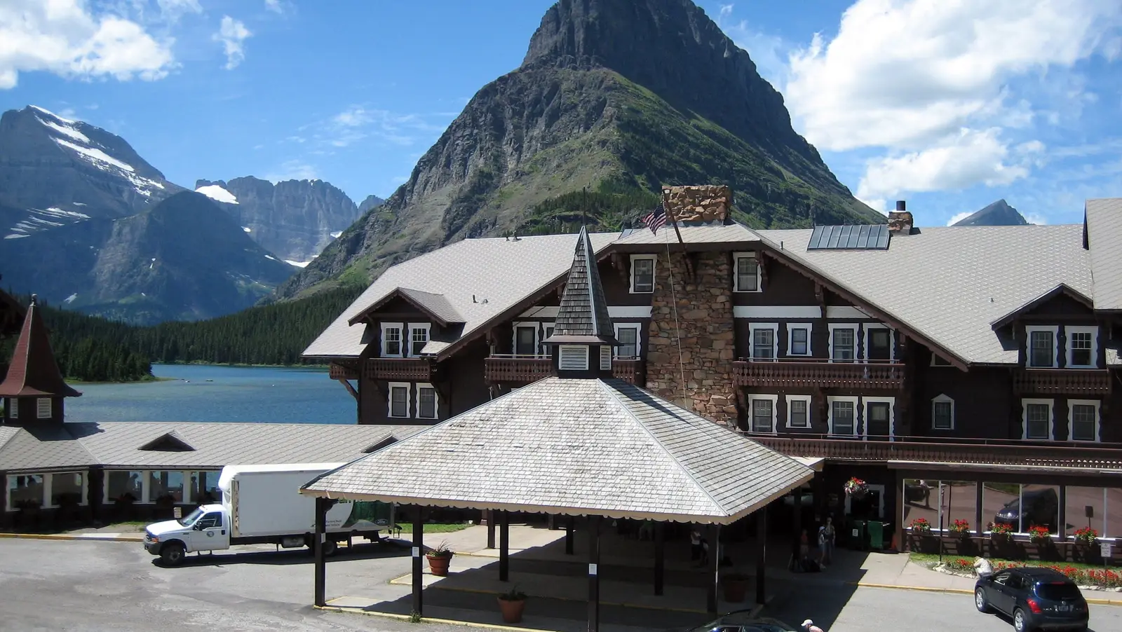 Xanterra Glacier National Park Lodges — снимка 3 от 5