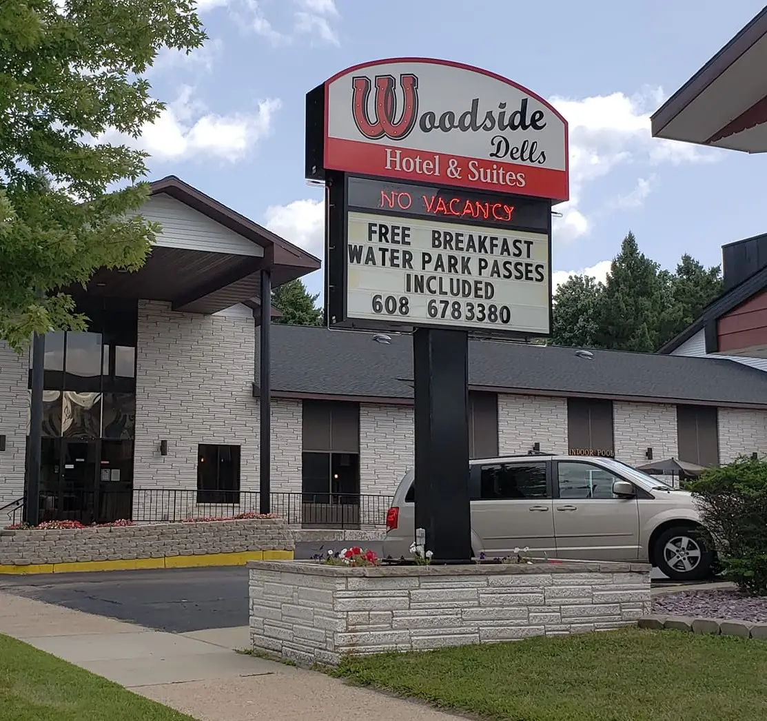 Woodside Dells Hotel & Suites