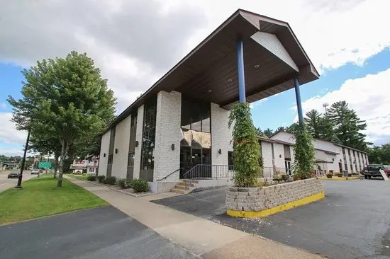Woodside Dells Hotel & Suites — снимка 2 от 5