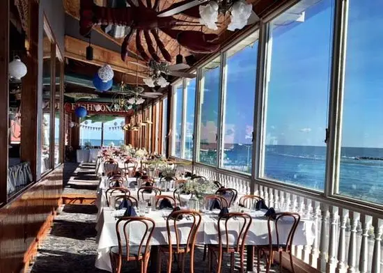 Harrison's Harbor Watch Restaurant — снимка 2 от 5