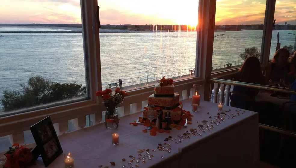 Harrison's Harbor Watch Restaurant — снимка 3 от 5