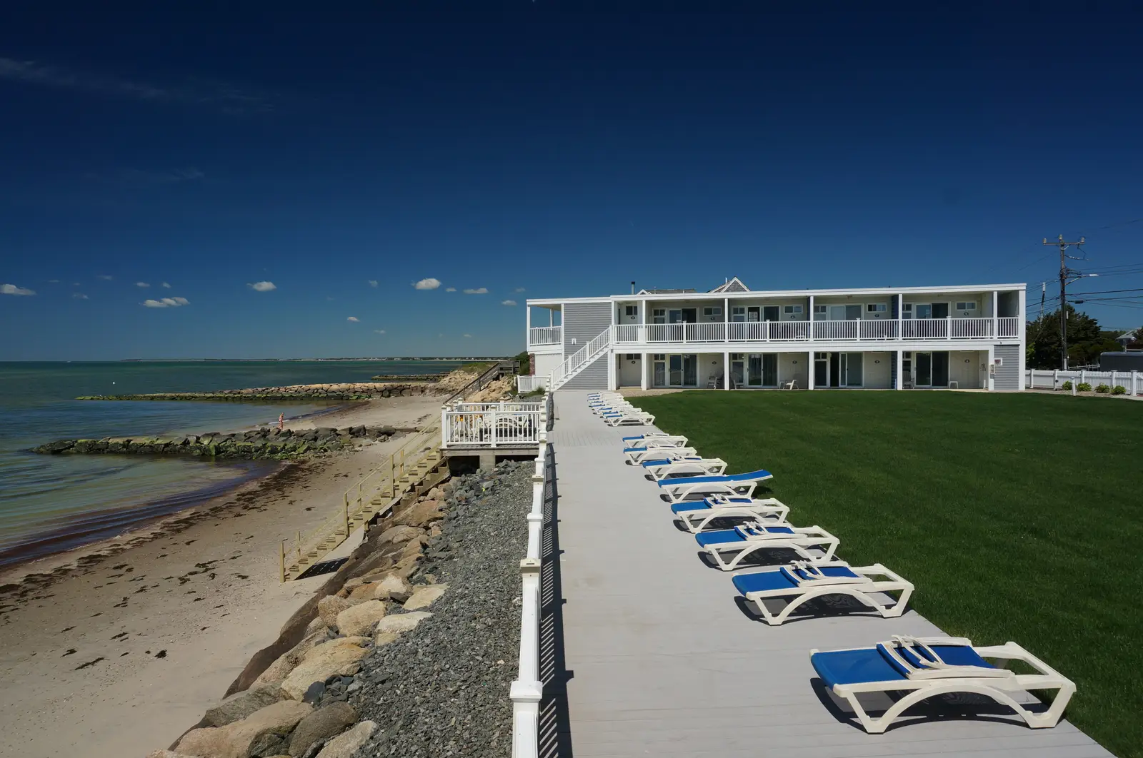 Three Seasons Resort — снимка 2 от 4