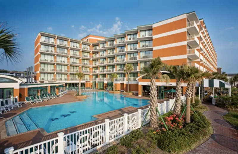 Holiday Inn & Suites North Beach