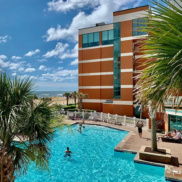 Holiday Inn & Suites North Beach — снимка 4 от 4