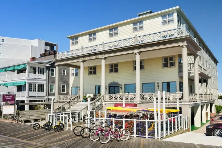 Harrison Hall Hotel — снимка 3 от 3