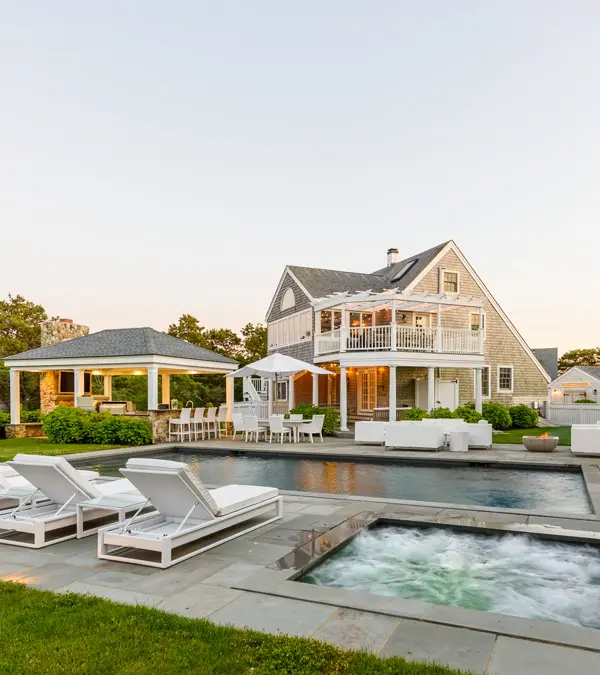 Faraway Martha's Vineyard — снимка 2 от 4