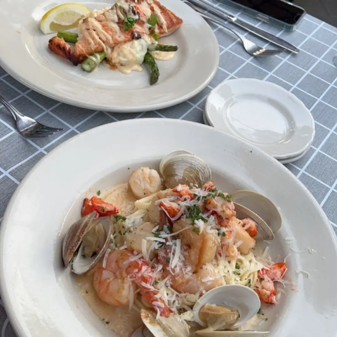 Van Rensselaer's Restaurant — снимка 3 от 3