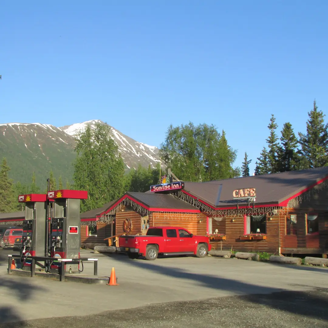 Sunrise Inn — Cooper Landing, Alaska
