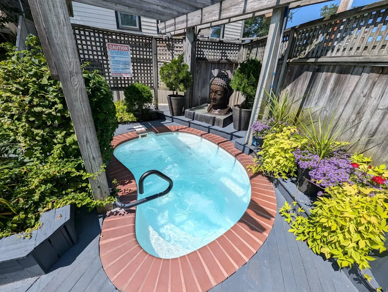 Crowne Pointe Hotel — Work and Travel и студентска бригада в Provincetown, Massachusetts — снимка 6 от 6