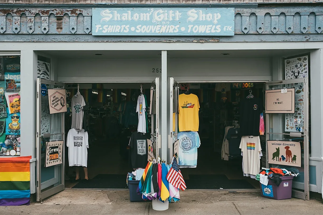 Shaloms Gift Shop