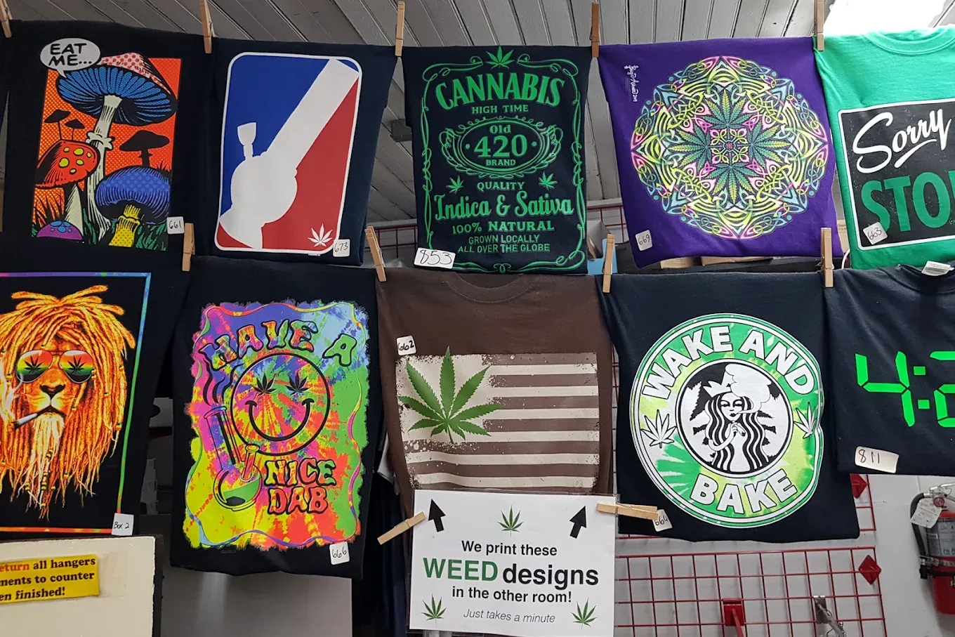 Shaloms Gift Shop — Work and Travel и студентска бригада в Provincetown, Massachusetts — снимка 2 от 5