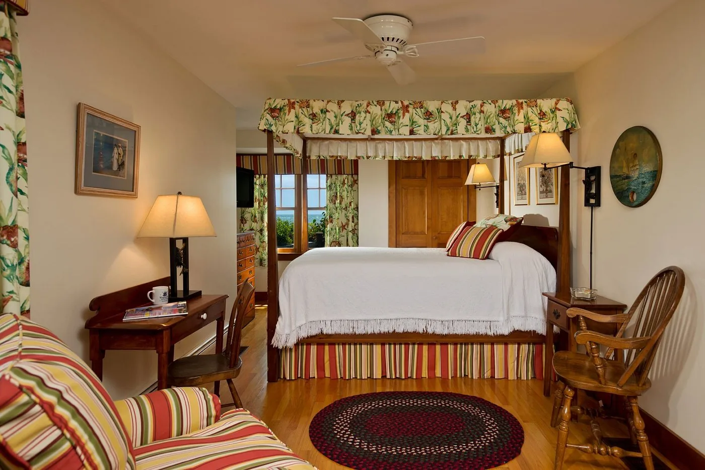 Winstead Inn and Beach Resort — Work and Travel и студентска бригада в Harwich Port, Massachusetts — снимка 3 от 5