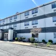 Commodore Perry Inn & Suites