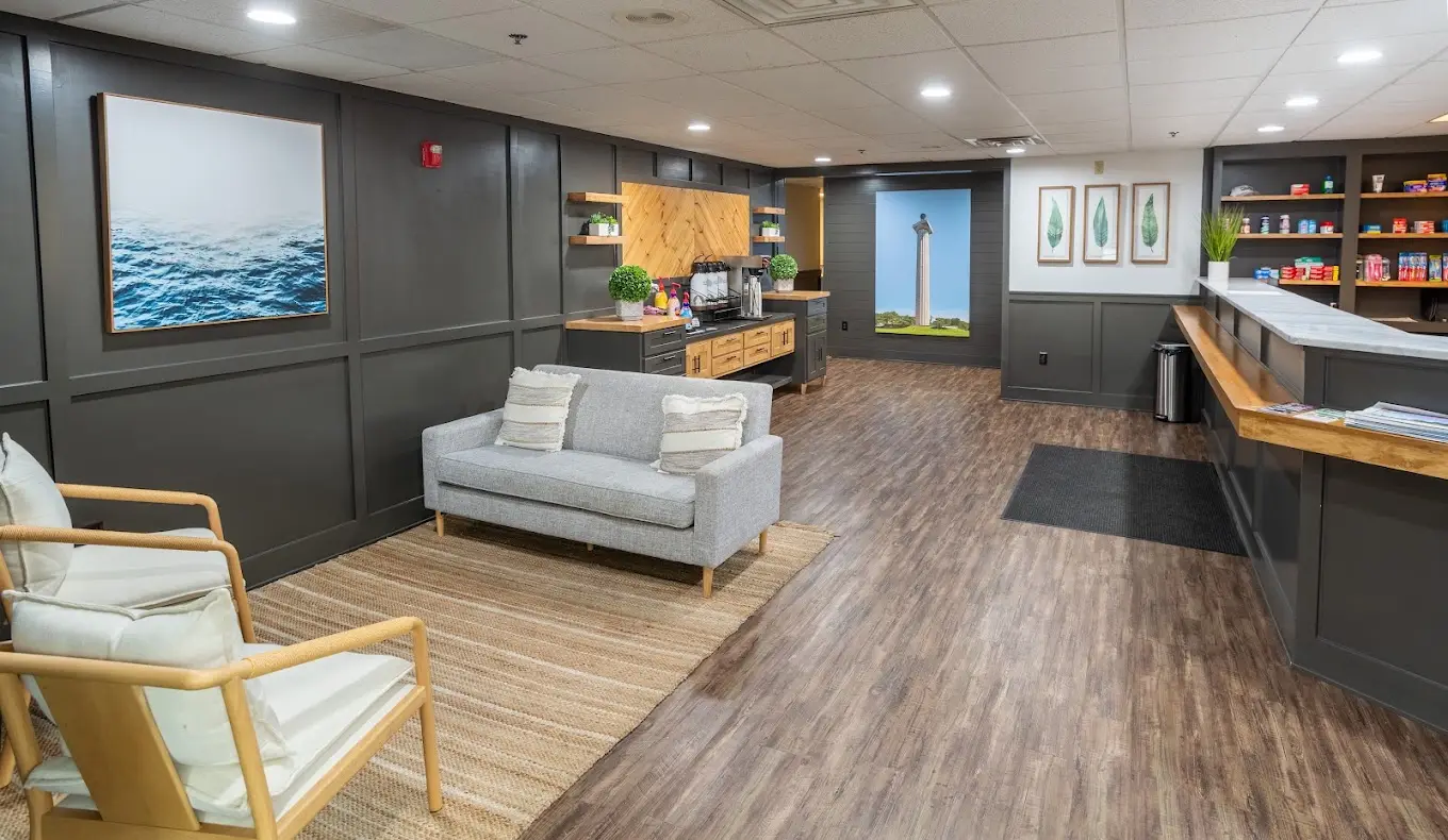 Commodore Perry Inn & Suites — снимка 6 от 7