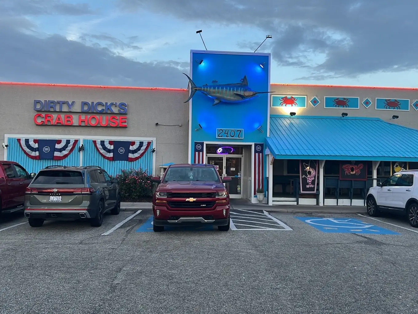 Dirty Dick's Crab House — Work and Travel employer in Nags Head, North Carolina