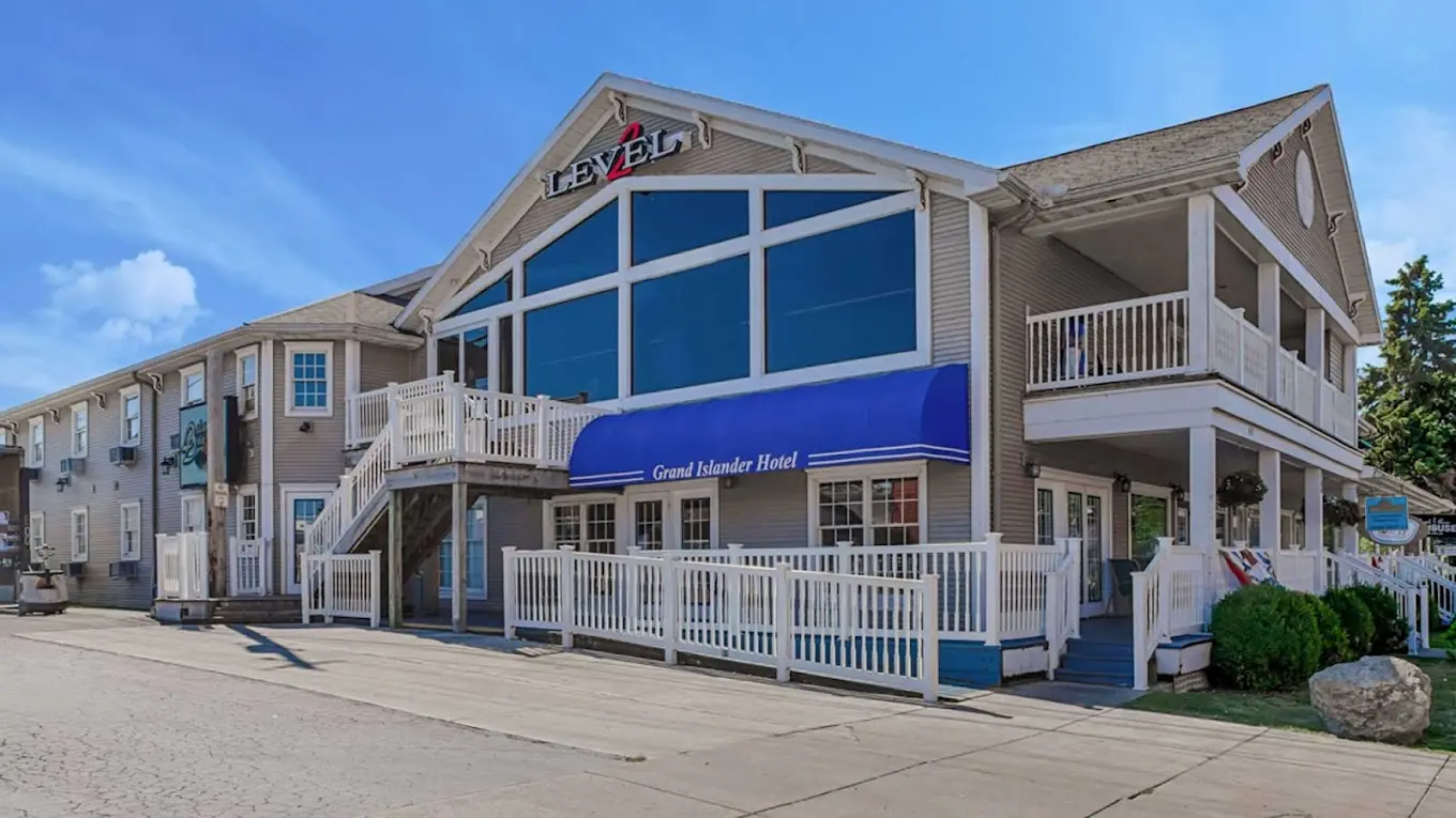 Grand Islander Hotel — Work and Travel employer in Put In Bay, Ohio