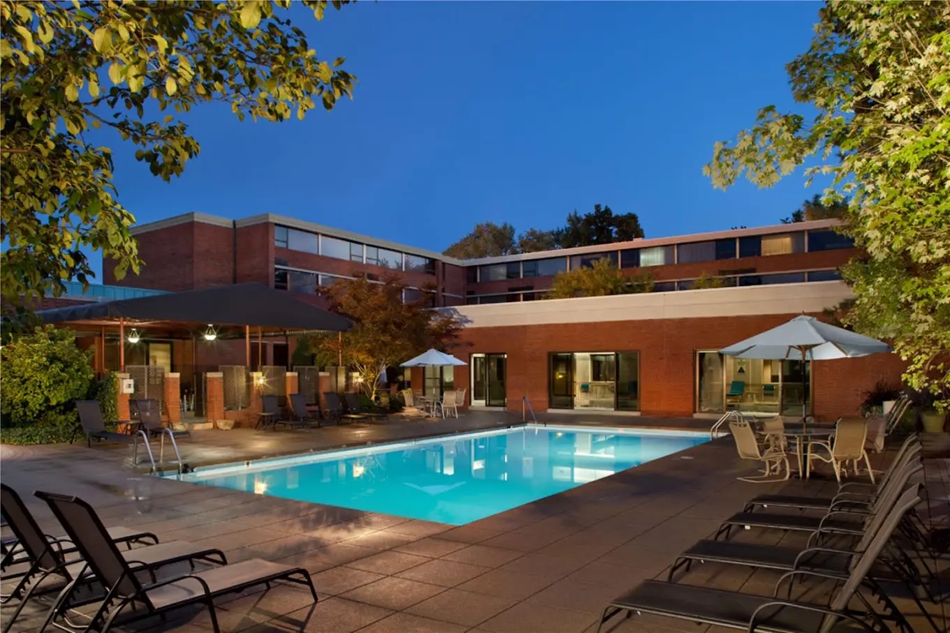 Hilton Akron/Fairlawn — Work and Travel employer in Akron, Ohio