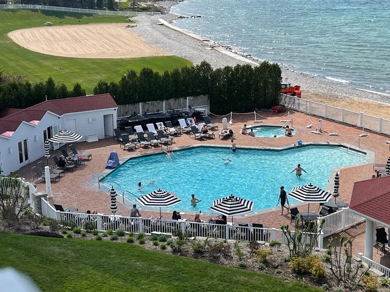 Inn at Bay Harbor — снимка 2 от 5