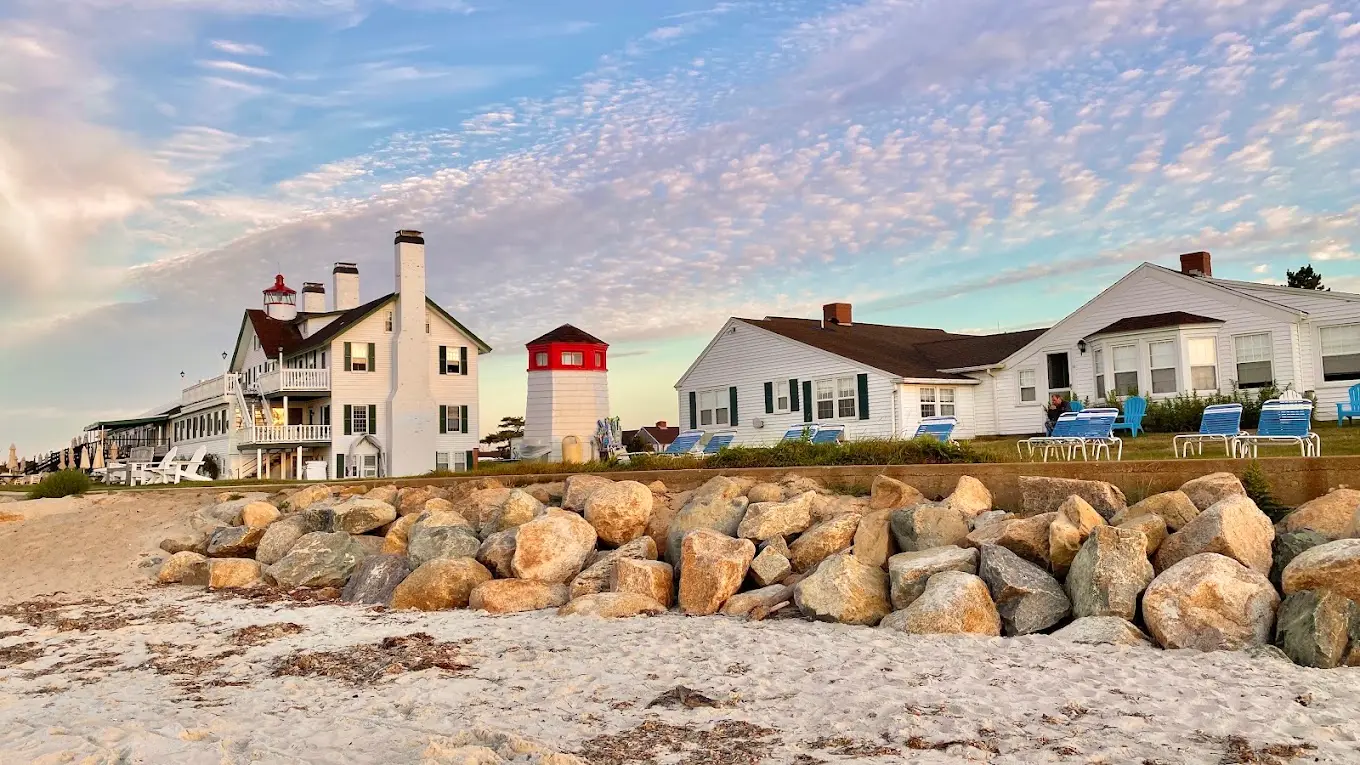 Lighthouse Inn — Work and Travel employer in West Dennis, Massachusetts