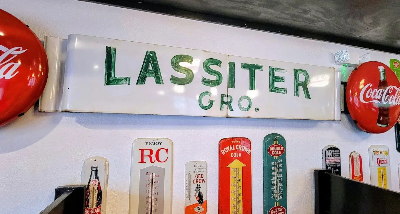 Lucky 12 Tavern — photo 3
