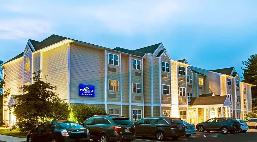 Microtel Inn & Suites — photo 2