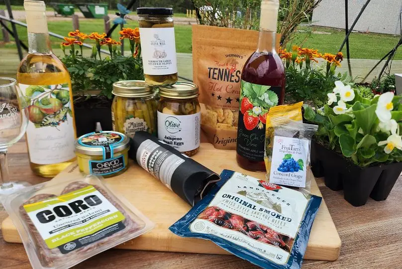 Monarch Winery & Butterfly Box — Work and Travel employer in Kelleys Island, Ohio