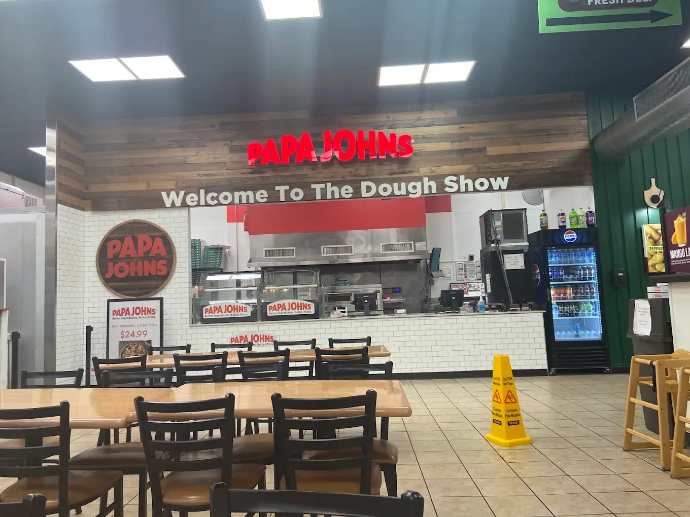 Ню Йорк — кадър от щата; снимка на Papa Johns (360 Rainbow Blvd) предстои