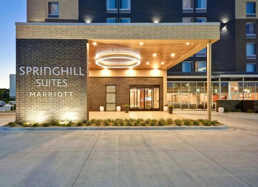SpringHill Suites в Sandusky, Ohio — студентска бригада, бригада Америка, Work and Travel с orange.bg и orange — снимка 4 от 6