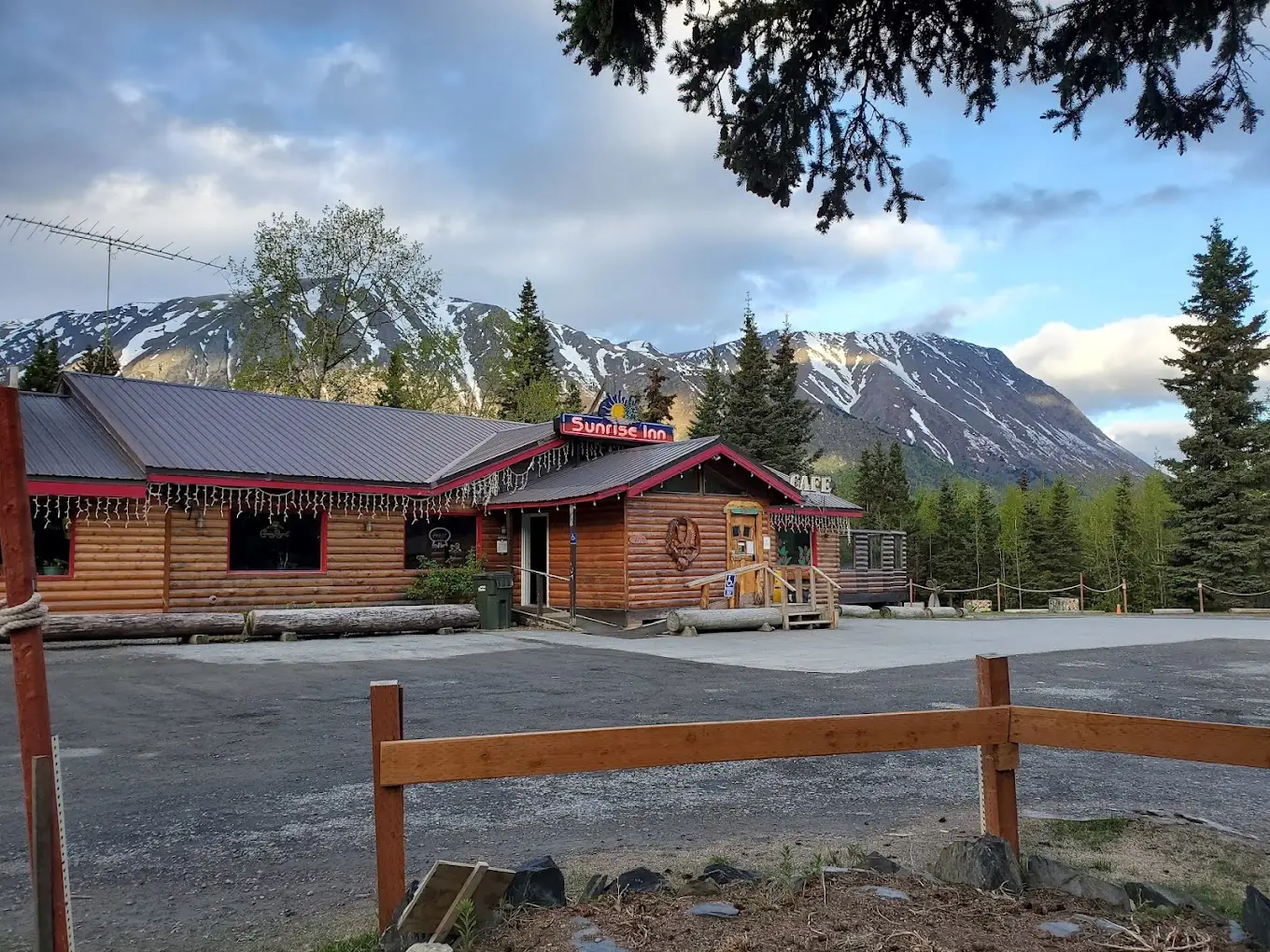 Sunrise Inn — Work and Travel employer in Cooper Landing, Alaska