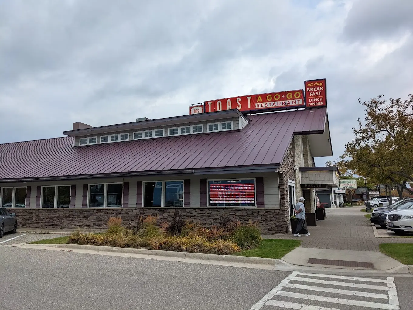 Toast A Go Go — Work and Travel employer in Mackinaw City, Michigan