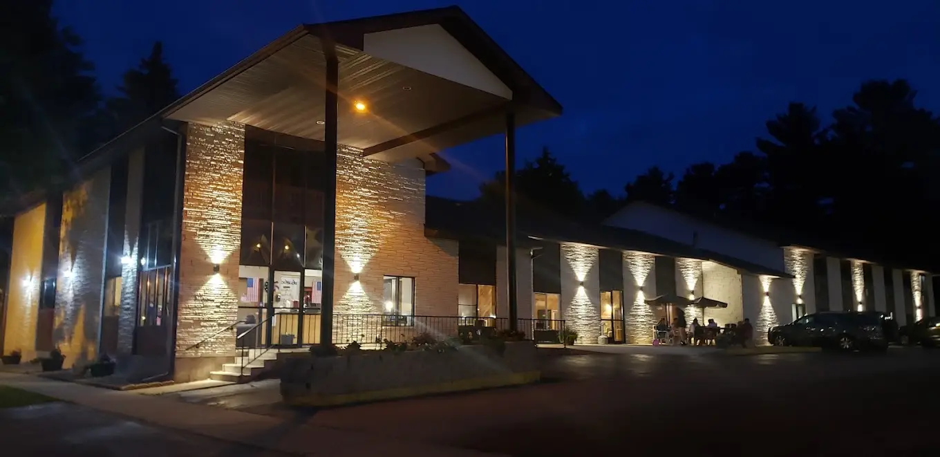Woodside Dells Hotel & Suites — Work and Travel employer in Wisconsin Dells, Wisconsin
